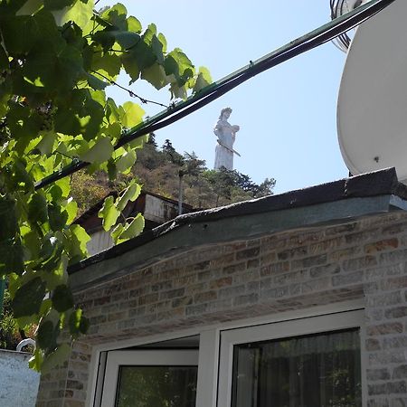Cherdachok Tbilisi Exterior photo